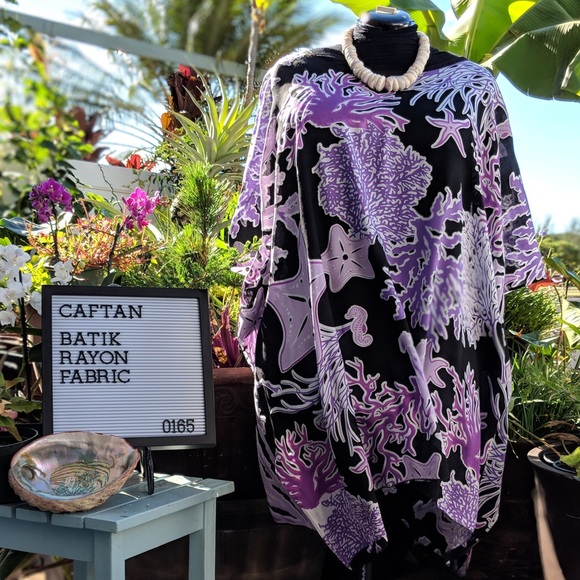 SOLD. Retro Style Caftan Beach Swimsuit Coverup - Picture 3 of 8